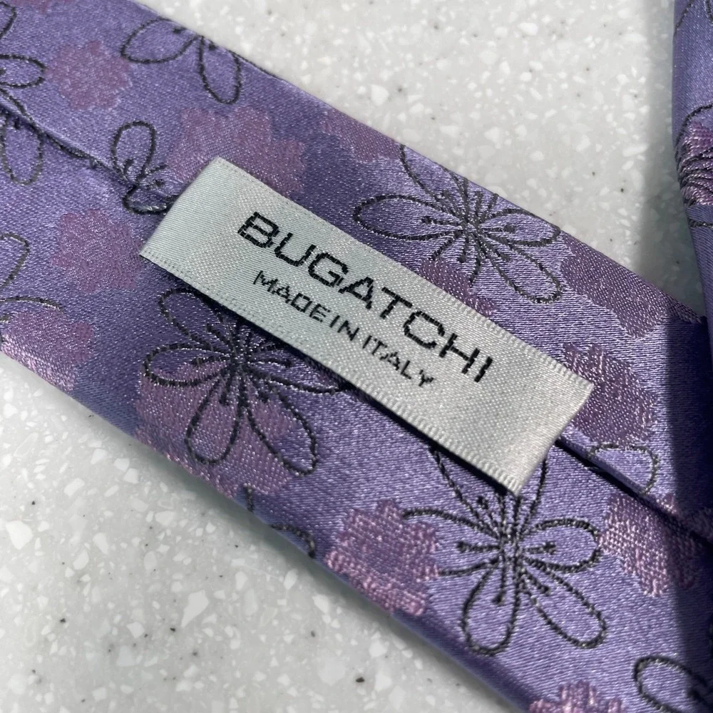 Bugatchi Mens Purple Floral 100% Silk Necktie Made in Italy Lavender Flower Tie